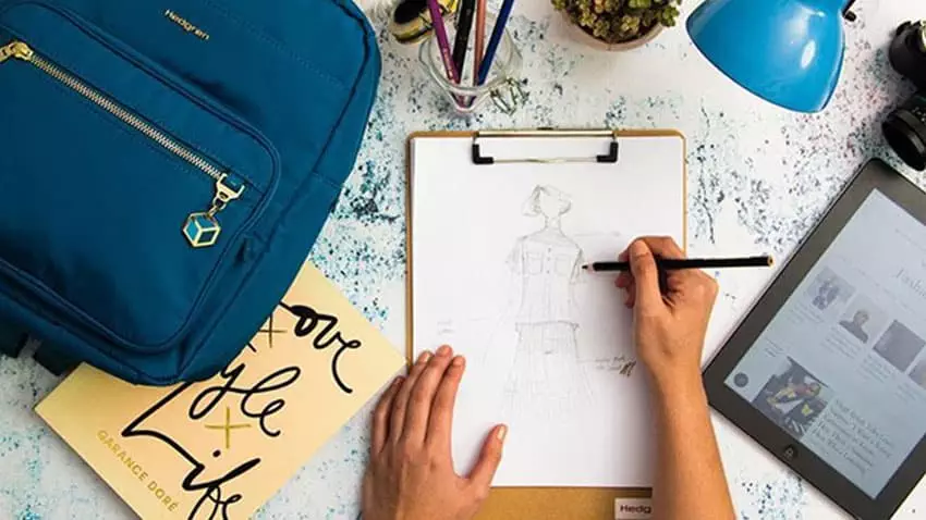 Graphic designer la gi 4 Graphic designer la gi 4