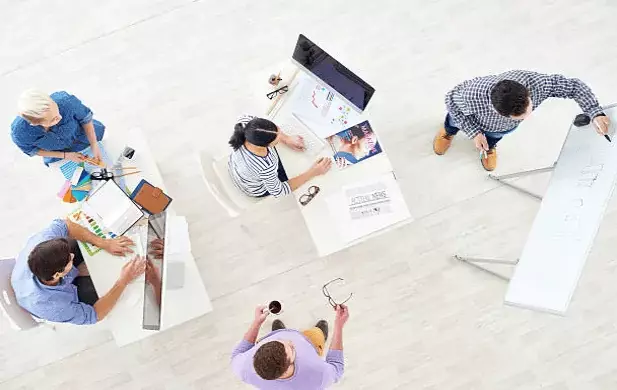 Dịch vụ thiết kế đồ họa thiết kế chọn gói 8 Dịch vụ thiết kế đồ họa giúp đưa hình ảnh công ty đến gần với nhiều khách hàng