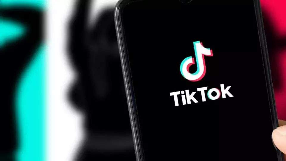 Tiktok Ads là gì? Tại sao Ads Tiktok đang trở thành xu hướng Tiktok Ads là gì? Tại sao Ads Tiktok đang trở thành xu hướng